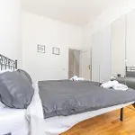 Casilina Ares Apartment